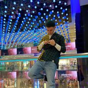  ,   Alex, 28 ,   ,   