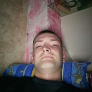  ,  Luci, 33