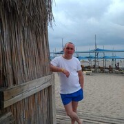  ,  Anton, 42