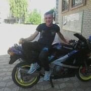  ,  Valera, 32