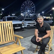  ,  Jose, 38
