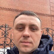  ,   Pavel, 35 ,   