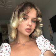  , 