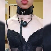  , 