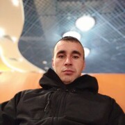  ,   Maxim, 32 ,   ,   , c , 
