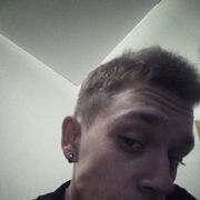  ,  Artem, 21