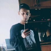  ,   Alex, 28 ,   
