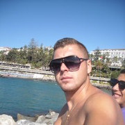  ,   Dan, 34 ,   