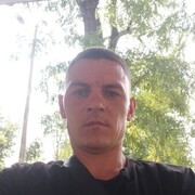  ,  Anton, 36