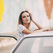  ,   Alexandra, 28 ,   