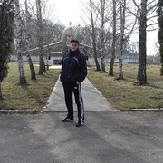  ,   Maxim, 44 ,   