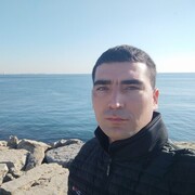  ,   Farrux, 33 ,  