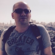  ,  Tomas, 43