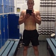  ,  Viktor, 35