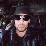  ,  Rustam, 38
