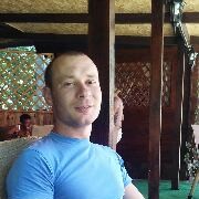  ,   Valentin, 32 ,  