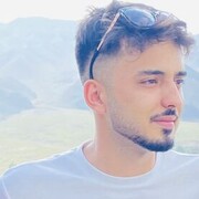  ,  Farshid, 27