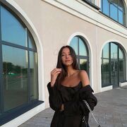   ,  Liza, 28