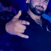  ,   Artur, 31 ,   ,   , c 