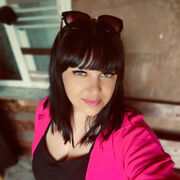  ,   Kris, 32 ,   