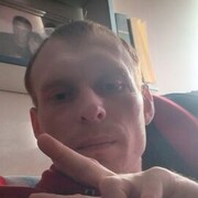  ,   Viktor, 33 ,   ,   