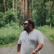  ,  Davit, 27