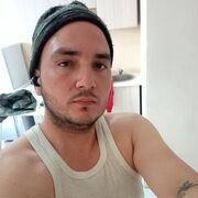  ,   Eugenio, 32 ,   ,   