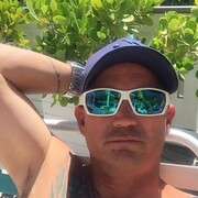  ,  Chris, 55