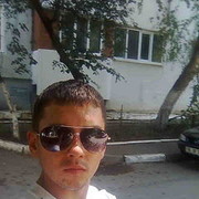  ,   Vadim, 32 ,   