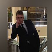  ,  Maksim, 27