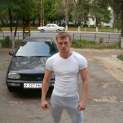  ,   Denis, 34 ,   