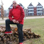  ,   ALBERT, 63 ,   ,   , c 