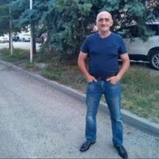  ,  Armen, 52