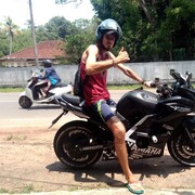  ,   Andrei, 32 ,   c 