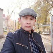  ,  Aman, 42