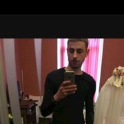  ,  Jonny, 27