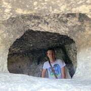  ,  Anton, 34