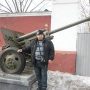  ,   Vadim, 52 ,   