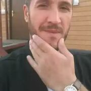 ,  Ali, 42