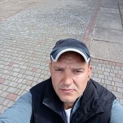  ,  Sasha, 35