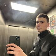  ,   Akilles, 21 ,  