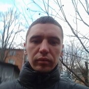  ,   Viktor, 33 ,   ,   