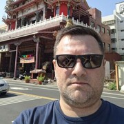  ,   Aleks, 47 ,   c 