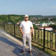  ,  Rustam, 27