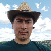  ,  Dostonbek, 28