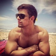  ,  Sergio, 28