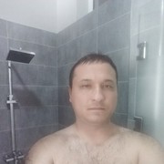  ,   Asatbek, 39 ,   