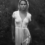  ,   Vanessa, 28 ,   ,   
