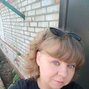  ,  Elena, 41