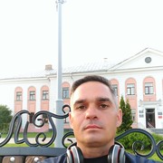   ,  Alex, 42